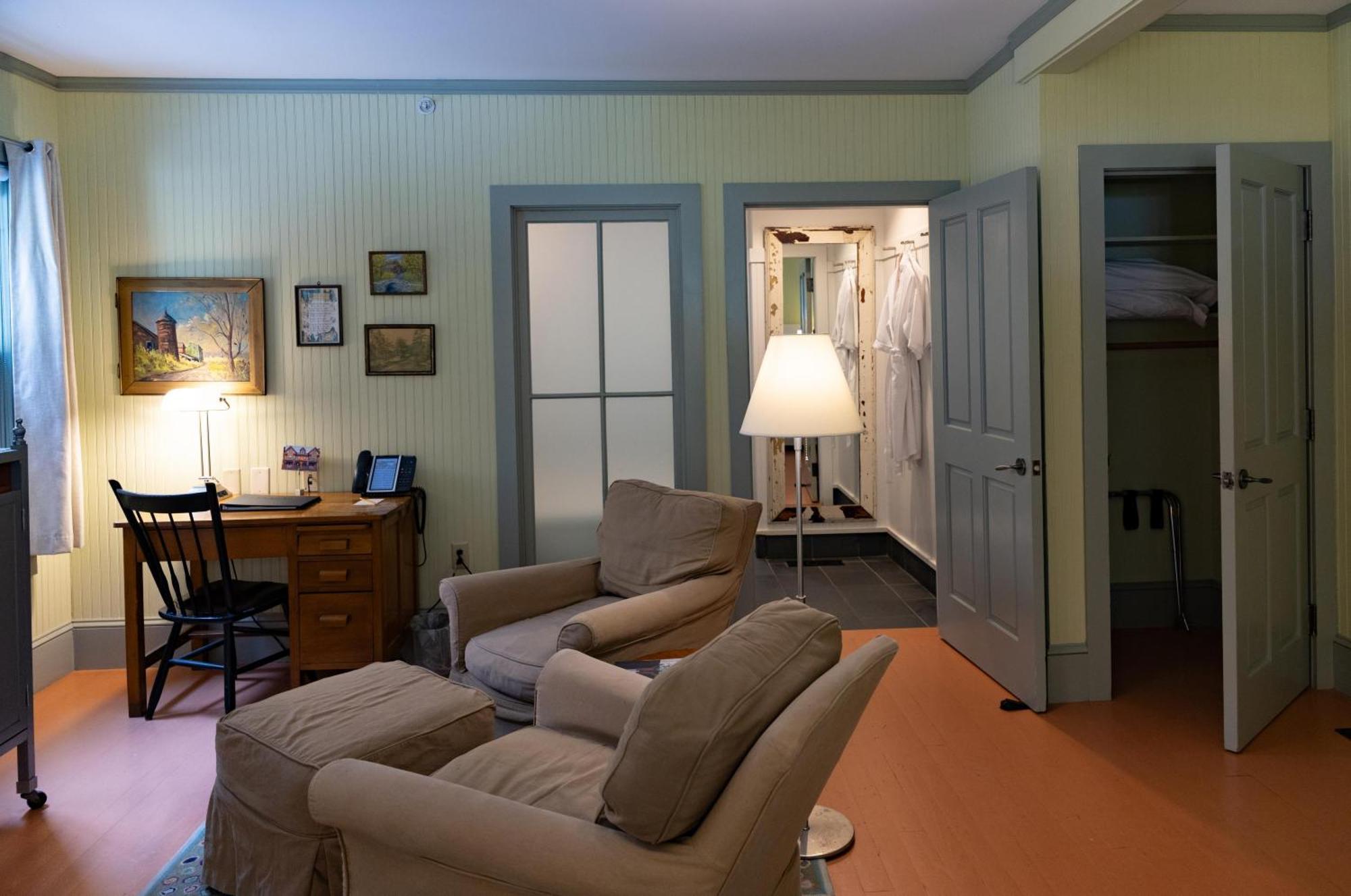 The Porches Inn At Mass Moca نورث آدمز المظهر الخارجي الصورة